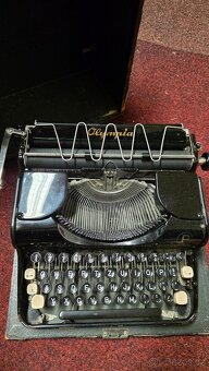 Předválečný psací stroj Olympia Progress P (cca 1933), plně - 3