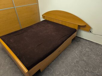 Manželská postel - 3