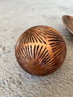 Doplňky v měděné barvě - 3