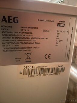 Mrazák 198L AEG - 3