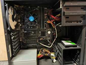 X1 - PC sestava, monitor, myš a klávesnice - 3