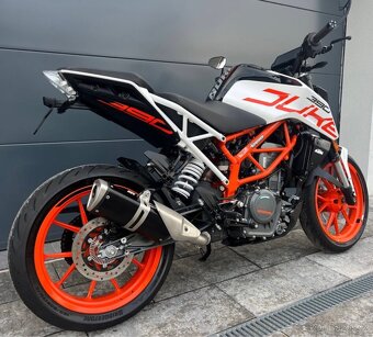 KTM Duke 390 r.v. 21 - 3