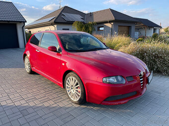 Alfa Romeo 147 GTA 3.2 V6 24V Busso, Manuál - 3