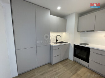 Prodej bytu 1+1, 30 m², Ostrava, ul. Nádražní - 3