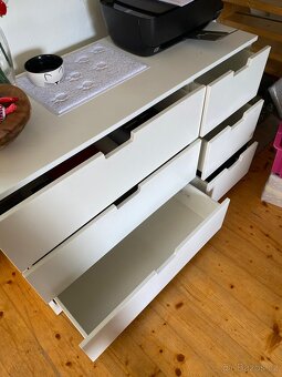Bílá komoda IKEA - 3