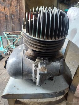 Prodám motor Jawa 175/356 - 3