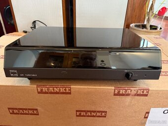 Pridam Gramofon Tesla NC470 - 3