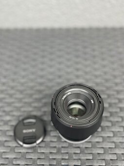 SONY FE 50mm f/1.8 - 3