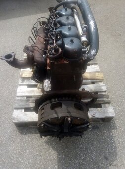 Motor zetor 7001 - 3