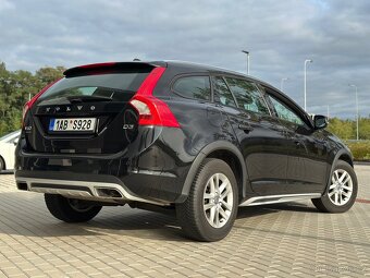 Volvo V60 Cross Country 2.0 D 2018 🚙 - 3