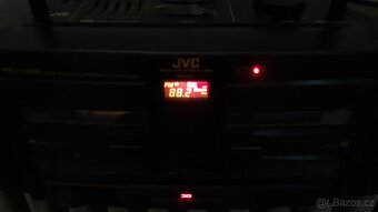 RADIOMAGNETOFON jvc typ vyfocený reverz,play  obě mechaniky - 3