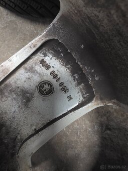 Prodám originální alu Škoda 16" se zimními pneu - 3