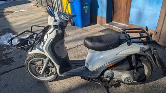 Piaggio Liberty 125 Postal - 3
