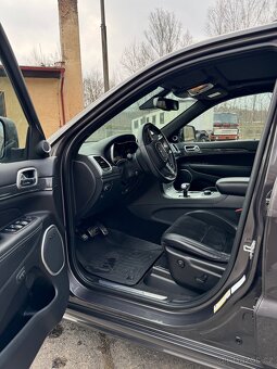 Jeep GrandCherokee SRT - 3