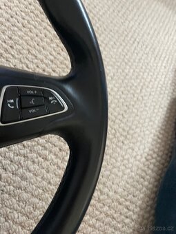 Volant Focus Mk3 Face - 3