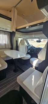 Zadano  motor IVECO 5Míst alkovna obytné auto 1 majitel - - 3