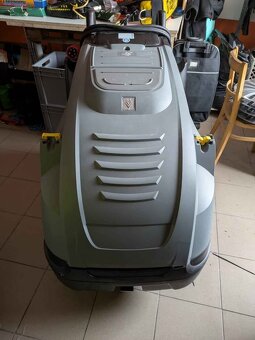 Karcher vysokotlaký čistič HDS-E 8/16-4 M4 - 3
