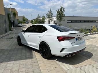 Octavia 4 2.0 tsi rs tovární Zaruka - 3