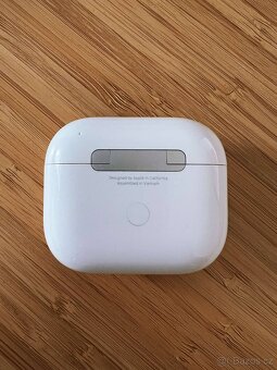 Sluchátka Apple Airpods 3. generace, Lightning, vyčištěno UV - 3