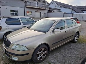 Škoda Octavia II 1.6i benzín rok 2005 vada motoru - 3