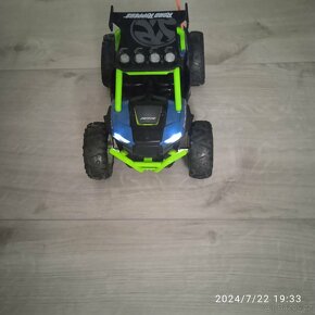 terénní auto na baterky - 3