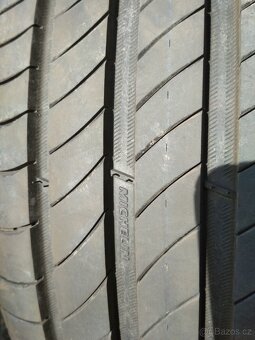 Prodám sadu letních pneu 225/45 R17 Michelin - 3