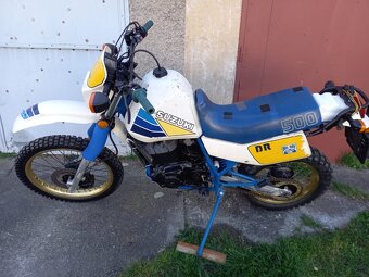 Suzuki dr 500 - 3
