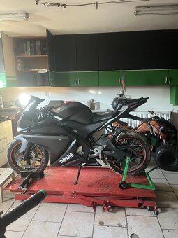 Yamaha yzf 125 - 3