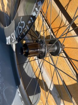 DT SWISS ARC 1400 CARBON disc silniční výplety - 3
