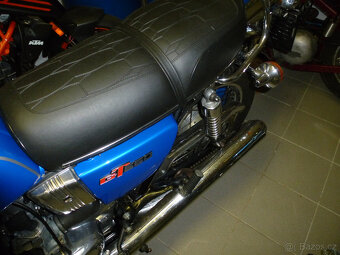 Suzuki GT 550 - 3