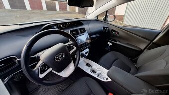 Toyota Prius hybrid - 3