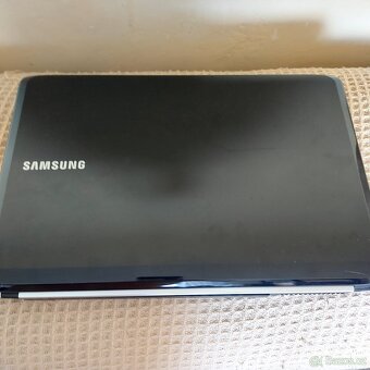 Samsung rv510 - 3