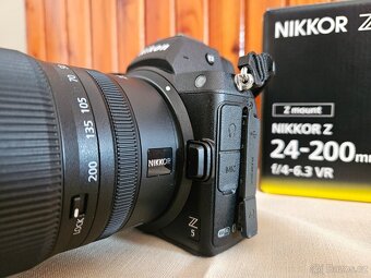Špičkový Nikon Z5 s objektívom NIKKOR 24-200 mm/4.0-6.3 - 3