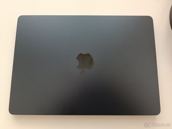MacBook Air 13" M3 temně inkoustový - 16GB RAM, 512GB SSD - 3