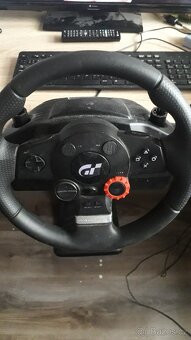 Herní volant Logitech Driving Force GT - 3