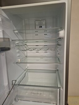 Kombinovana Lednice z mrazakem Bauknecht - 3