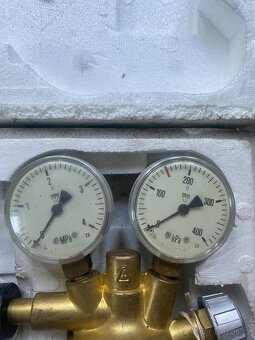 Redukční ventil na Acetylen - 3