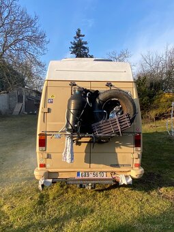 Obytny automobil Mercedes Benz 207d Westfalia - 3