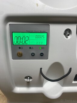 Kyslíkový koncentrátor Tokyo 10l - top stav - 3