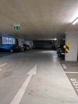 Pronájem parkovacího místa v garáži - Praha Holešovice - 3