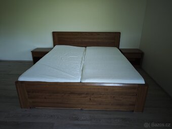 Postel Fines ERNESTA s rošty, matracemi a nočními stolky. - 3