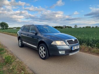 Octavia 2 2.0 FSI 110kW 4x4 (2007) - 3
