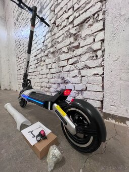 Nová elektrokoloběžka iENYRID M8 - 3
