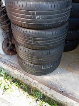 215/60/16 Dunlop - 3