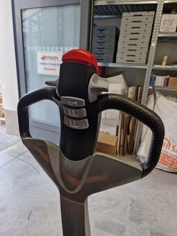 Ručně vedený vysokozdvižný vozík STILL EXV 10 - 3