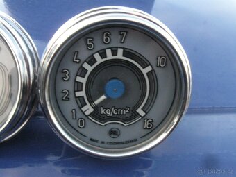 Tlakoměr vzduch 0-16 kg/cm2 PAL TATRA 148 /Zetor + ampermetr - 3