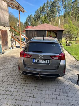 Toyota auris TS - 3