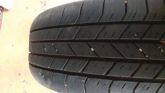 Pneu GoodYear 225 60 R17 98s čtyři kusy - 3