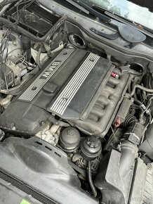 BMW E39 díly - 3