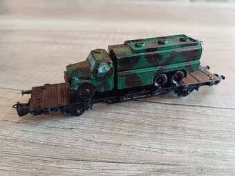 Vagony s armádní technikou TT - 3